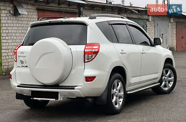 Позашляховик / Кросовер Toyota RAV4 2011 в Борисполі