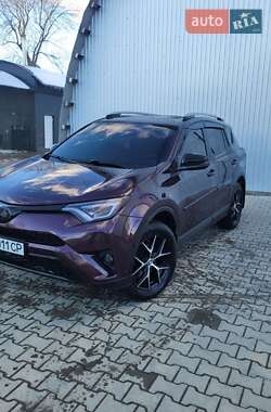 Внедорожник / Кроссовер Toyota RAV4 2018 в Косове