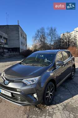 Позашляховик / Кросовер Toyota RAV4 2017 в Харкові