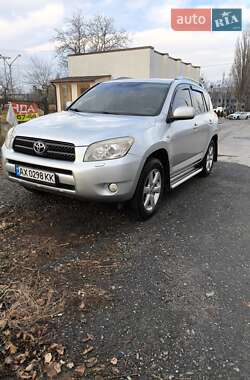 Позашляховик / Кросовер Toyota RAV4 2008 в Харкові