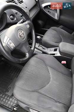 Позашляховик / Кросовер Toyota RAV4 2008 в Харкові