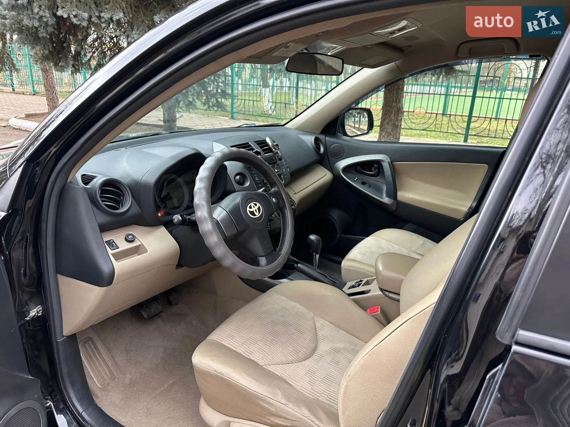 2010 Toyota RAV 4 - мініатюра 4