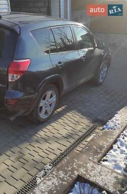 Позашляховик / Кросовер Toyota RAV4 2007 в Умані