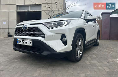 Позашляховик / Кросовер Toyota RAV4 2021 в Миколаєві