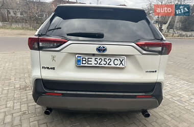 Позашляховик / Кросовер Toyota RAV4 2021 в Миколаєві