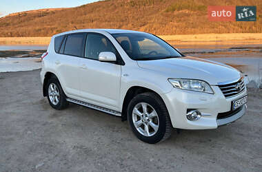 Позашляховик / Кросовер Toyota RAV4 2010 в Новодністровську