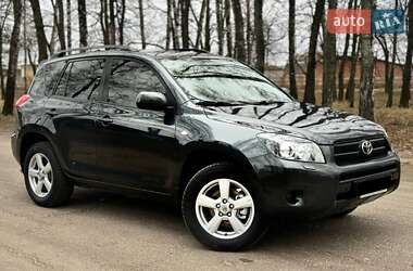 Позашляховик / Кросовер Toyota RAV4 2008 в Охтирці