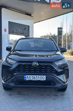 Позашляховик / Кросовер Toyota RAV4 2019 в Києві