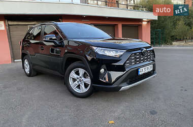 Позашляховик / Кросовер Toyota RAV4 2021 в Харкові