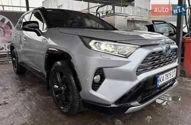 Позашляховик / Кросовер Toyota RAV4 2019 в Сумах