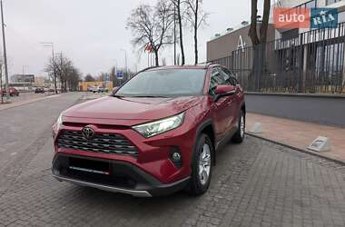 Позашляховик / Кросовер Toyota RAV4 2020 в Києві