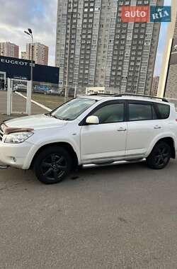 Внедорожник / Кроссовер Toyota RAV4 2008 в Киеве