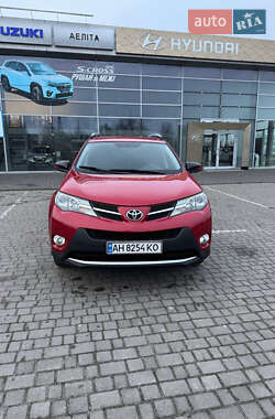 Позашляховик / Кросовер Toyota RAV4 2014 в Дніпрі