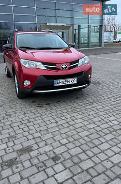 Позашляховик / Кросовер Toyota RAV4 2014 в Дніпрі