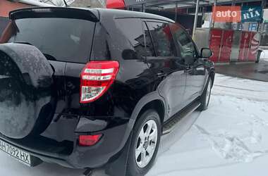 Внедорожник / Кроссовер Toyota RAV4 2012 в Судовой Вишне