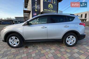 Внедорожник / Кроссовер Toyota RAV4 2015 в 