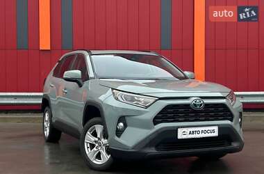 Позашляховик / Кросовер Toyota RAV4 2021 в Києві