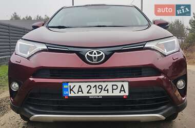 Позашляховик / Кросовер Toyota RAV4 2016 в Броварах