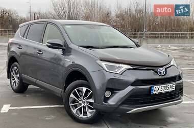 Позашляховик / Кросовер Toyota RAV4 2018 в Києві