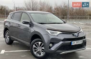 Позашляховик / Кросовер Toyota RAV4 2018 в Києві