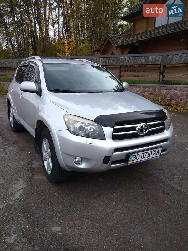 Внедорожник / Кроссовер Toyota RAV4 2007 в Тернополе