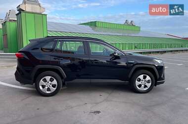 Позашляховик / Кросовер Toyota RAV4 2020 в Києві