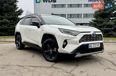 Позашляховик / Кросовер Toyota RAV4 2019 в Дніпрі