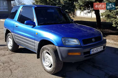 Позашляховик / Кросовер Toyota RAV4 1996 в Дніпрі