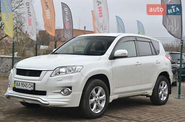Внедорожник / Кроссовер Toyota RAV4 2011 в 