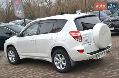 Внедорожник / Кроссовер Toyota RAV4 2011 в 