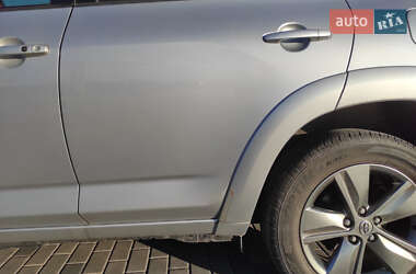 Внедорожник / Кроссовер Toyota RAV4 2006 в 