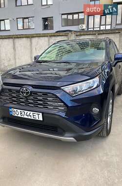 Toyota RAV4 2021