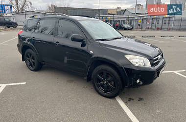 Внедорожник / Кроссовер Toyota RAV4 2008 в Киеве