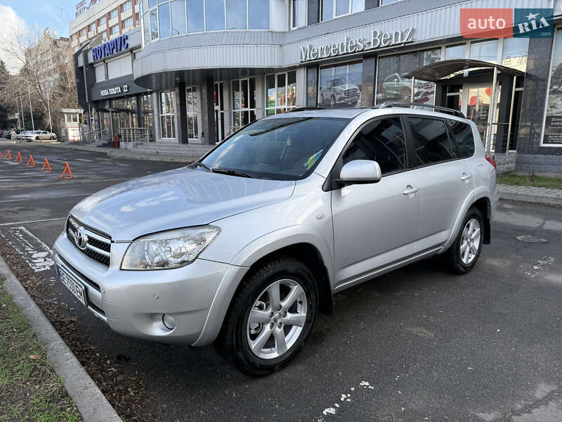 Внедорожник / Кроссовер Toyota RAV4 2006 в Николаеве