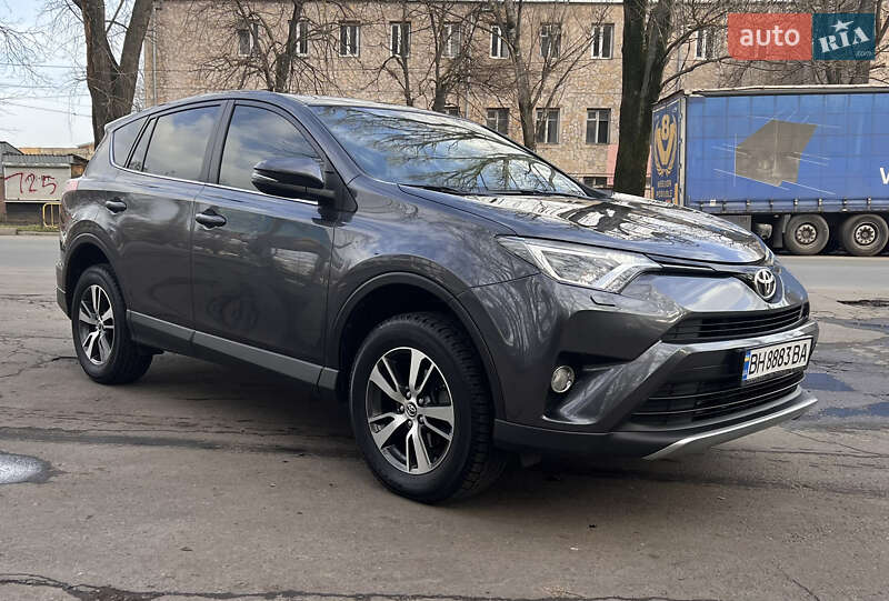 Toyota RAV4 2017