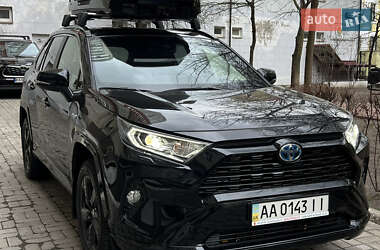 Позашляховик / Кросовер Toyota RAV4 2021 в Києві