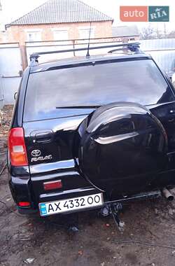 Внедорожник / Кроссовер Toyota RAV4 2001 в Харькове