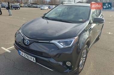 Позашляховик / Кросовер Toyota RAV4 2016 в Києві