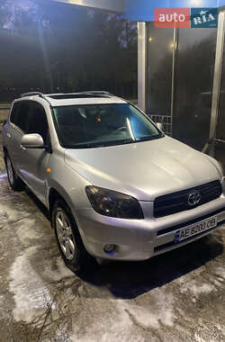 Позашляховик / Кросовер Toyota RAV4 2006 в Дніпрі