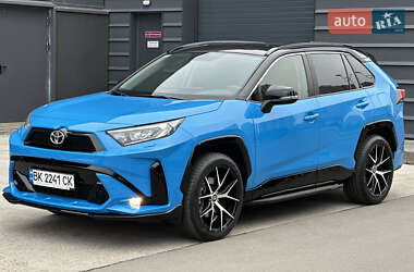 Внедорожник / Кроссовер Toyota RAV4 2019 в Киеве