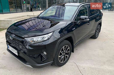 Внедорожник / Кроссовер Toyota RAV4 2021 в Киеве