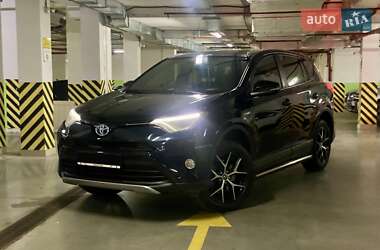 Позашляховик / Кросовер Toyota RAV4 2017 в Одесі