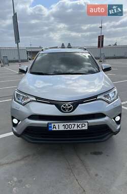 Позашляховик / Кросовер Toyota RAV4 2018 в Тернополі