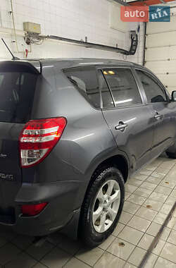 Позашляховик / Кросовер Toyota RAV4 2011 в Івано-Франківську