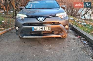 Внедорожник / Кроссовер Toyota RAV4 2017 в Кривом Роге