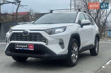 Позашляховик / Кросовер Toyota RAV4 2019 в Києві