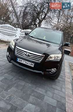 Внедорожник / Кроссовер Toyota RAV4 2011 в Звягеле