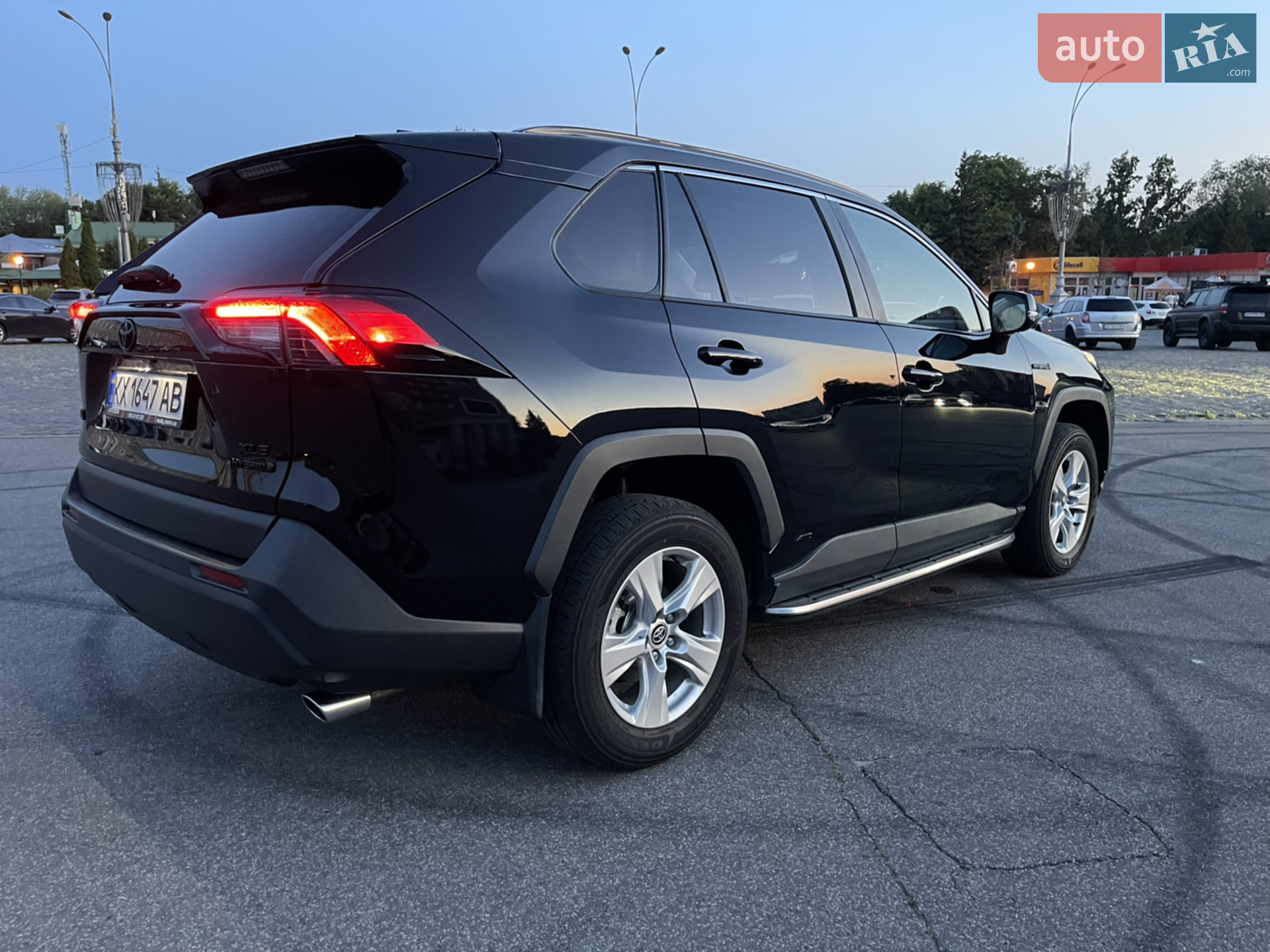 2019 Toyota RAV 4 - мініатюра 9