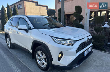 Позашляховик / Кросовер Toyota RAV4 2019 в Тячеві