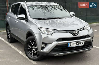 Позашляховик / Кросовер Toyota RAV4 2017 в Одесі